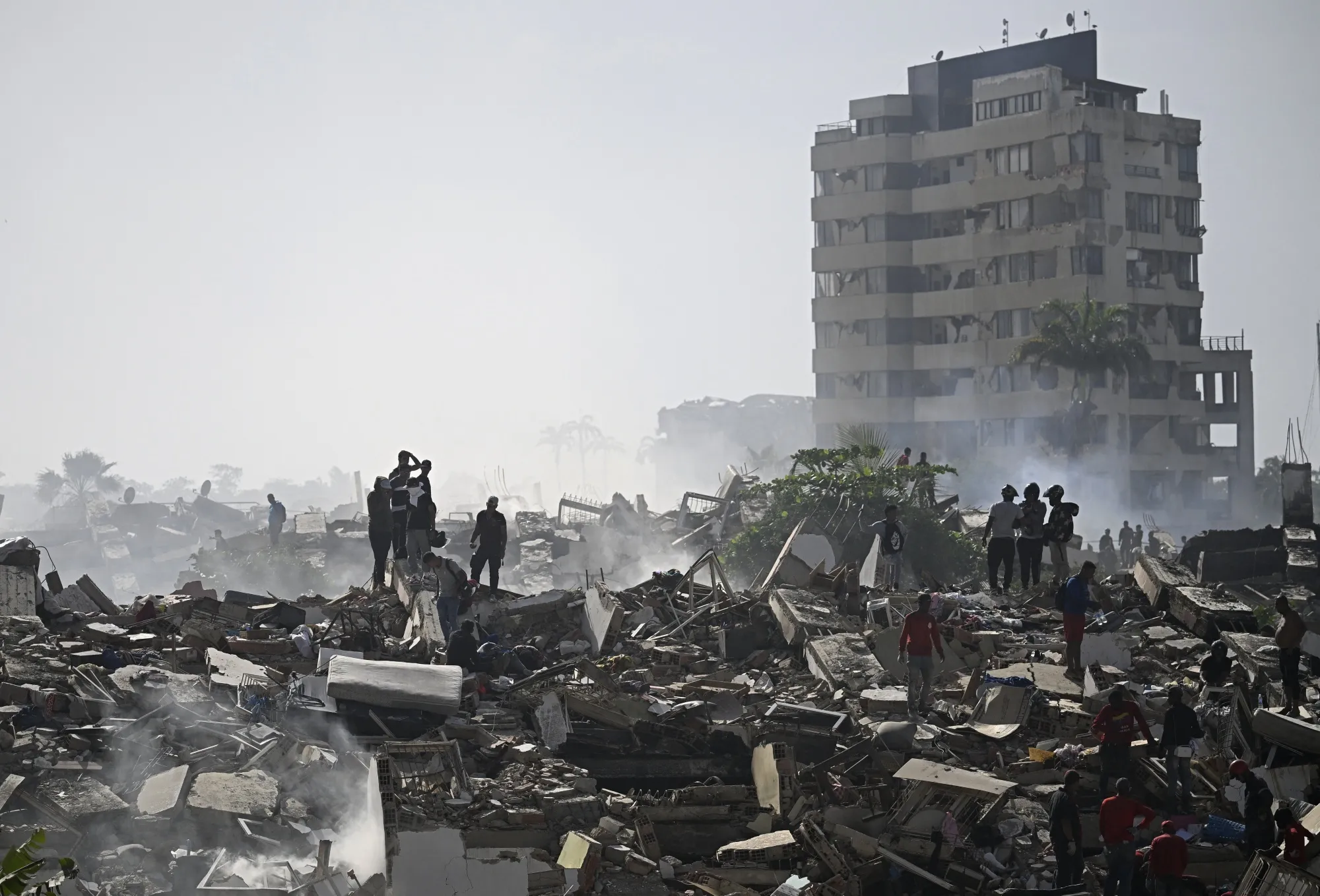 Escombros y destrucción tras el terremoto en Venezuela